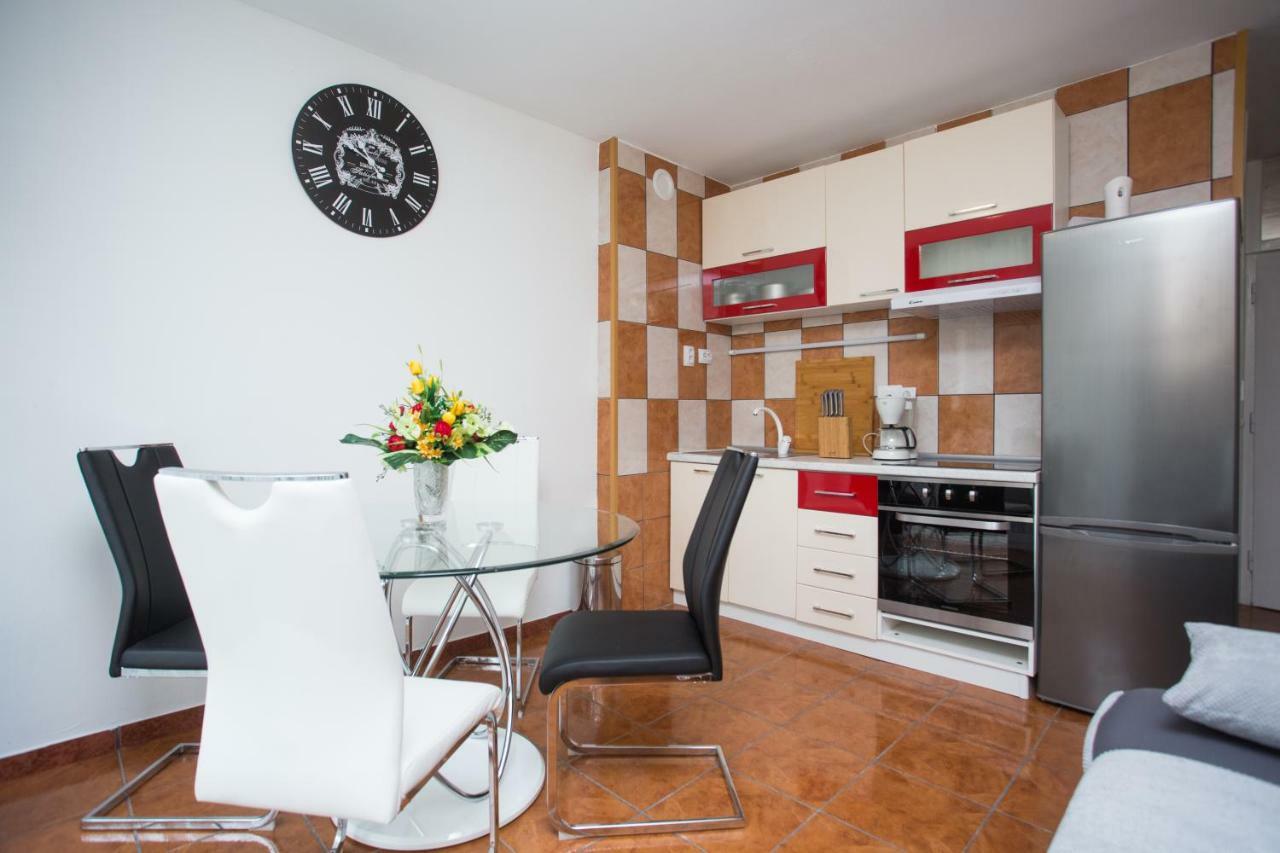 Apartmani Maras Split Buitenkant foto